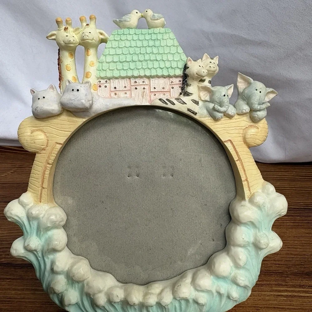 Russ Noah's Ark Cross & Round Photo Frame Set Nursery Baby Christian Decor